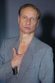 Victor Schefé as Otto