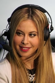 Tara Lipinski as Carrie