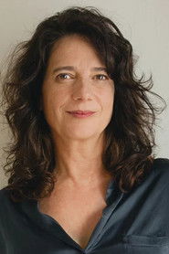 Begoña Caparros as Directora