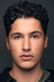 Nathan Vincenti as Davis