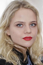Lili Epply photo 4