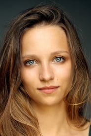 Molly Windsor as Young Zelda