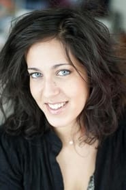 Alexandra Roth as Maëlle, femme de Yorik