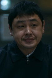 Han Woo-jin as Alumni