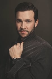 Gil McKinney