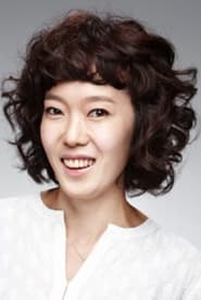 Kang Jung-im as Nail shop customer