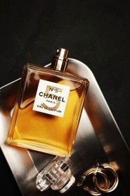 香奈儿五号战争