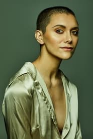 Alyson Stoner as Della