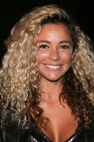 Fajah Lourens as Kelly