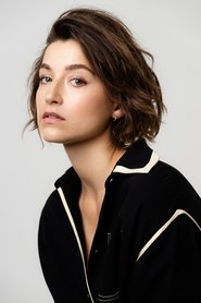 Ava Deluca-Verley as Maia Lambert