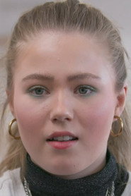 Thea Kvalsund portrait