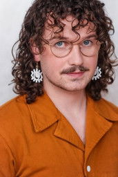 Collin Quinn Rice as Clothing Store Manager