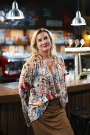 Lisa Van Houdt