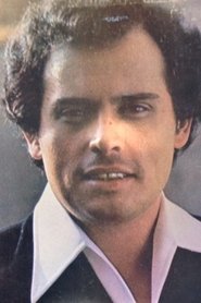 Raúl Vale as Self - Musical Guest