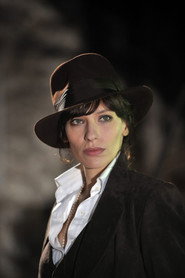 Julie Debazac 740x1112