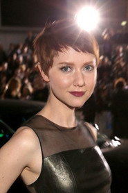 Valorie Curry 401x602