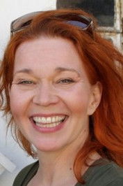 Anja Barfod as Sig selv