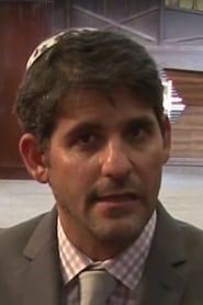 Diego Mendelbaum as Rabbi