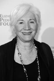 Olympia Dukakis as Aunt Vicky