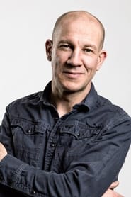 Henrik Elvestad as Kjetil