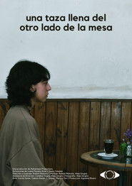 Una Taza Llena del Otro Lado de la Mesa