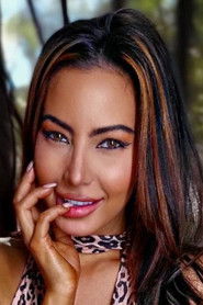 Cali De La Rosa as Das Sound Machine