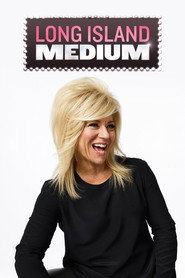 Long Island Medium постер