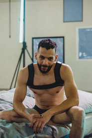 Image of Curved Marvin