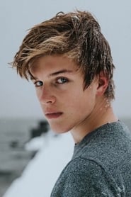 Alex Lange as Max Edwards