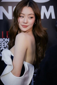 Natsha Taechamongkalapiwat photo 4