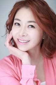 Hwang Hyo-eun isSecond sister