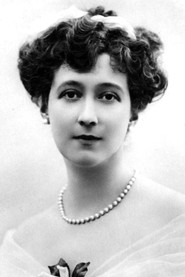 Ellis Jeffreys is Frau Kleiner