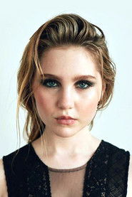 Ella Anderson photo 7