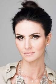 Lisandra Souto as Amanda Flores Galvão