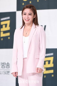 Park Hee-von 600x900