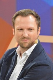 Orlando von Einsiedel headshot