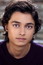 Rio Mangini as Max Hart