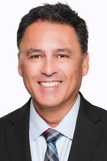 Douglas Looper as Vampire