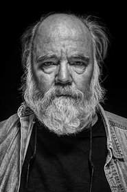 Phil Tippett headshot