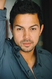 Kenneth Colom as EMT