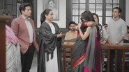 Amruta requests bail