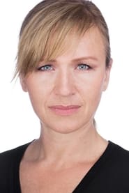 Puk Scharbau as Mette