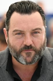 Denis Ménochet is Antoine Besson