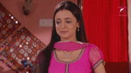Khushi Lies About Her Wedding
