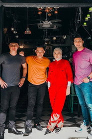 Tukang Curi Hati
