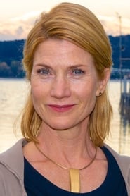 Astrid M. Fünderich