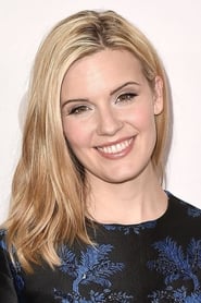 Maggie Grace headshot