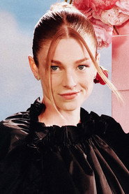 Hunter Schafer 500x750