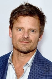 Steve Zahn isEric