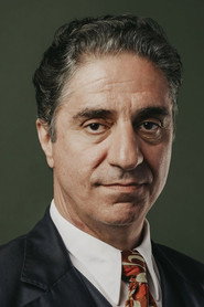 Simon Abkarian